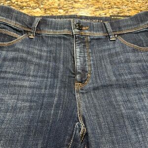 NWT Chicos So Slimming Girlfriend Crops Size 0(4)